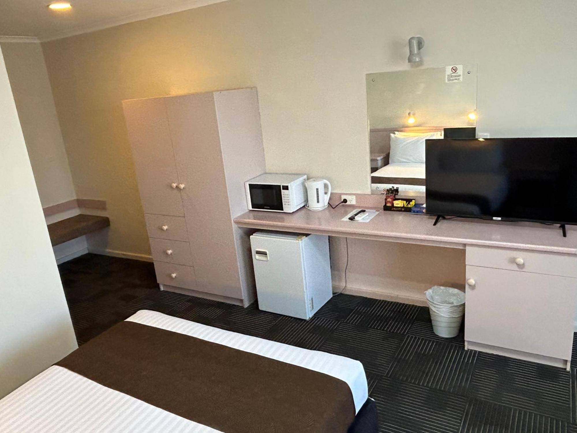 Econo Lodge Port Augusta Bagian luar foto